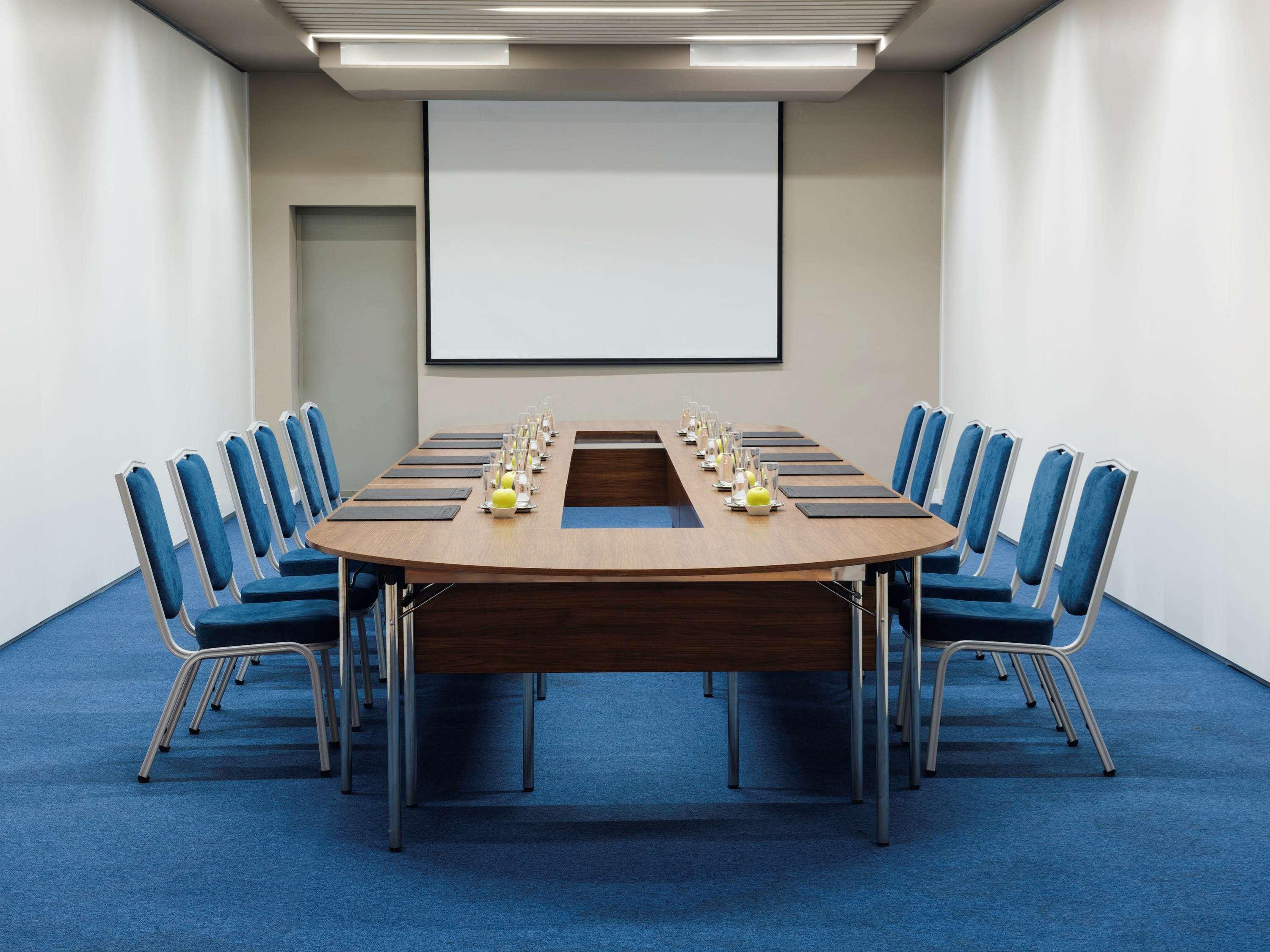 Moevenpick Hotel & Casino Malabata Tanger Exterior photo A typical meeting room