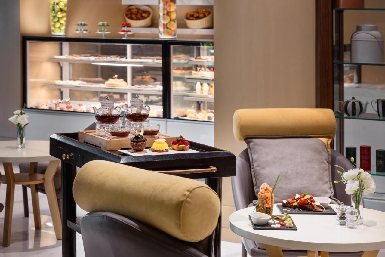 Moevenpick Hotel & Casino Malabata Tanger Exterior photo The Lounge at the airport