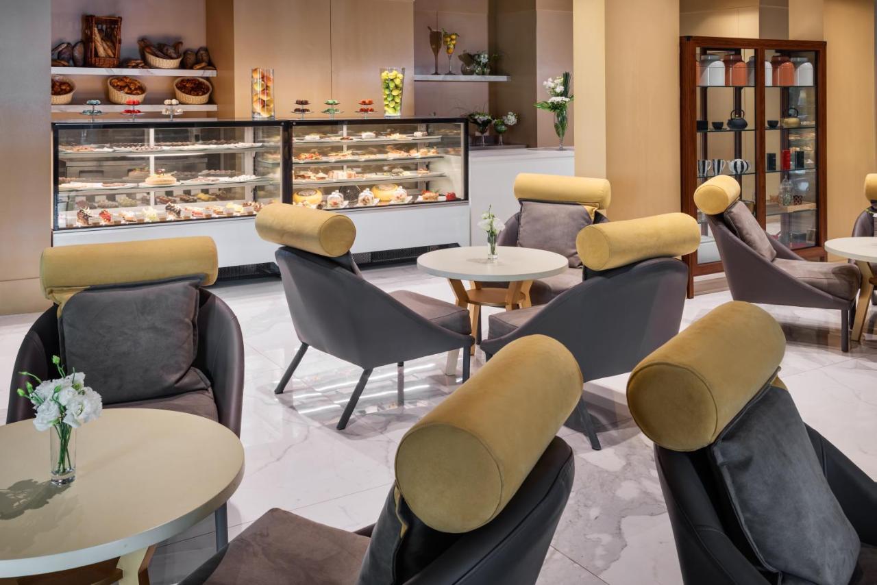 Moevenpick Hotel & Casino Malabata Tanger Exterior photo The Lounge at the airport